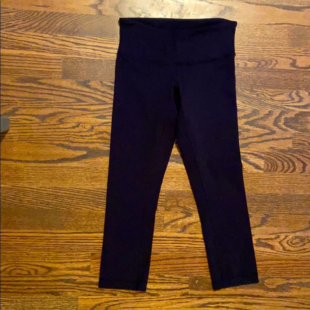 Lululemon capris size 4 black
